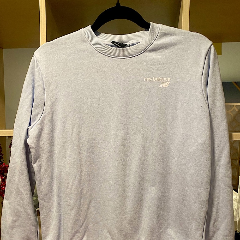 Light blue crew neck sweatshirt